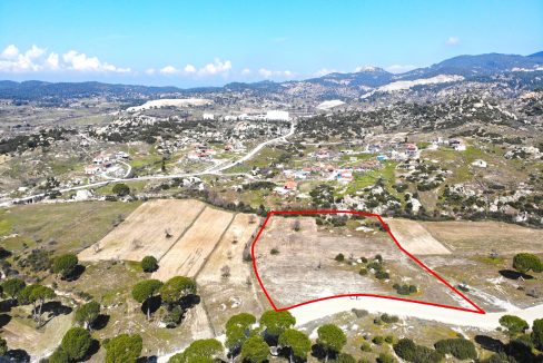 Milas Akkovanlık'ta satılık tarla